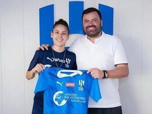 Jessica Martínez fue presentada en el Al Hilal de Neymar Jr.  - Fútbol Internacional - ABC Color