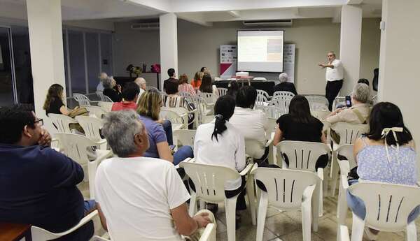 Asunción: vergonzosa ausencia de autoridades en primer taller sobre Franja Costera - Nacionales - ABC Color