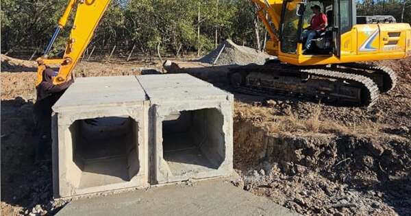 La Nación / Nativos celebran obras de alcantarillas