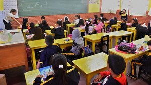 Más de 3.000 docentes se jubilan este año, 1.200 de ellos de manera tardía