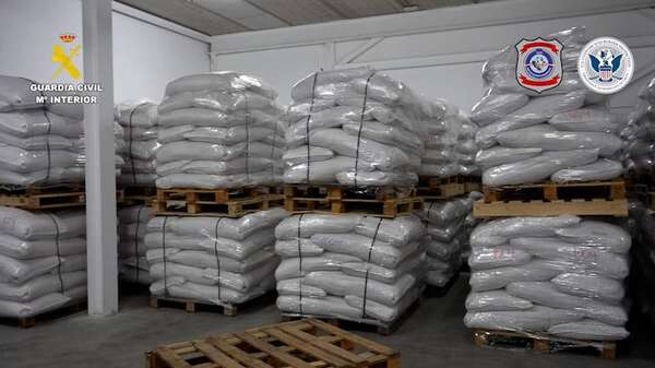 Incautan en Barcelona cuatro toneladas de cocaína ocultas en sacos de arroz de Paraguay - Mundo - ABC Color