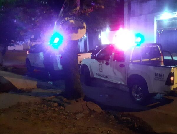 Allanan vivienda en Asunción por casos de estafas · Radio Monumental 1080 AM