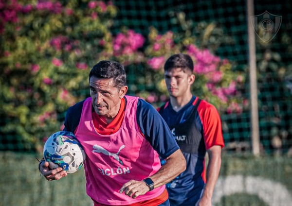 Manolo Jiménez: “Hay jugadores que pedí y no quisieron venir a Paraguay” - trece