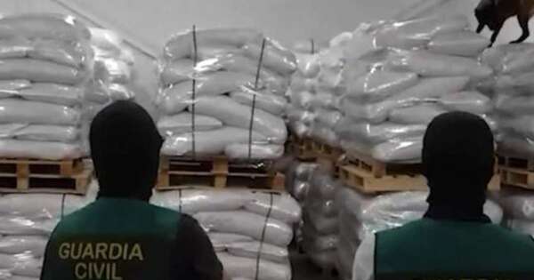 La Nación / Incautan en puerto de Barcelona 4 toneladas de cocaína procedentes de Paraguay