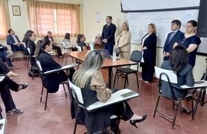 Se realiza examen de conocimientos para cargos vacantes en Caacupé