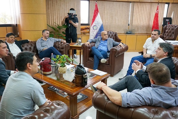 Paraguay explora ambicioso proyecto ferroviario sudamericano