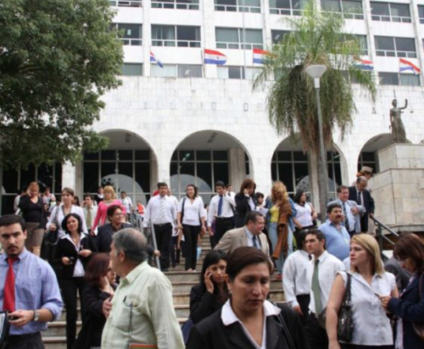 Determinan suspensión condicional de causa contra exjuez por amenaza de bomba en el Palacio de Justicia - Megacadena - Diario Digital