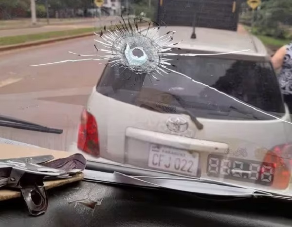 Delincuentes asaltaron camión transportador, pero tuvieron que huir sin robar ante aviso policial - Noticiero Paraguay