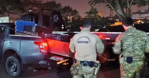 Diario HOY | Incautan lancha que transportaba neumáticos de contrabando al Brasil