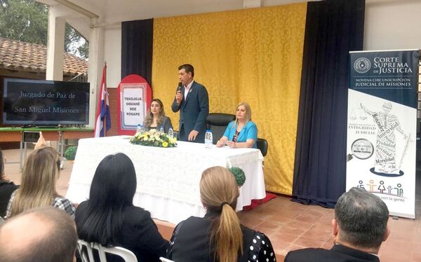 Ministro Ríos encabezó lanzamiento del proyecto que acerca servicios de los Juzgados de Paz en Misiones