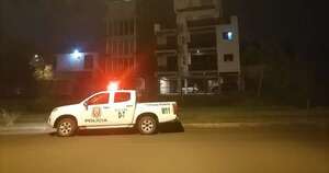 Diario HOY | Motociclista choca a agente de tránsito durante un control