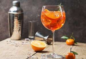 Aperol Spritz: los secretos para hacer la mejor versión de la bebida favorita del verano - Gastronomía - ABC Color