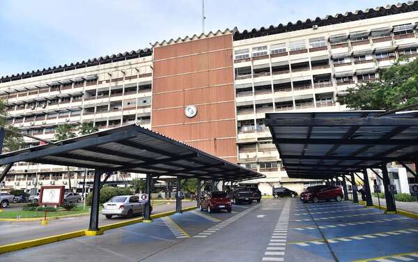 IPS: Gobierno prometió entregar esta noche fármaco a paciente con leucemia - Nacionales - ABC Color