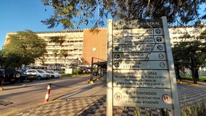 Gobierno promete entregar medicamento a joven con leucemia esta noche