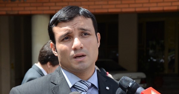 Apuntan a Cantero en medio del intento por sacar a Said y rememoran el caso Nissen