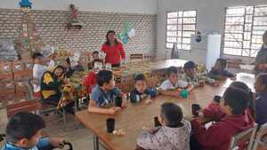 Desayuno y merienda llega a escuelas de Alto Paraguay por parte de la Gobernación