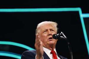 Trump ataca en Florida a la vicepresidenta Harris, su probable rival demócrata - Mundo - ABC Color