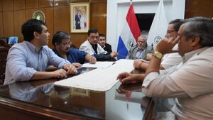 Pese críticas de asociados, gremio médico defiende acuerdo con IPS