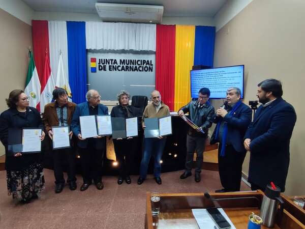 Reconocimiento a extinguida “Comisión de Cultura” - Nacionales - ABC Color