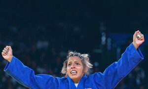 (VIDEO)¡Gabi Narváez trae diploma olímpico a nuestro país!