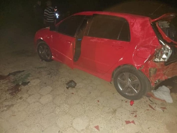 En Ñeembucú, policía atropelló a grupo de amigos: dos muertos y 10 heridos - trece