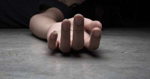 Diario HOY | Mujer es hallada muerta en su cama, sospechan de su pareja que se encuentra prófugo