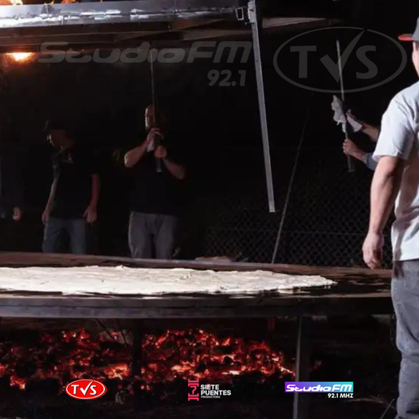 CHEF PARAGUAYO COCINA LA PIZZA MÁS GRANDE DE SUDAMÉRICA HECHA “A LO CHACO” EN FILADELFIA - TVS