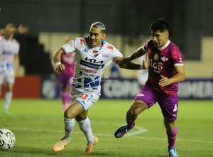 Versus / Inédito Libertad vs. Nacional en Villa Elisa