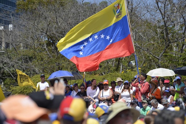 Venezuela vive hoy sus elecciones más trascendentales de la última década - Noticias Paraguay