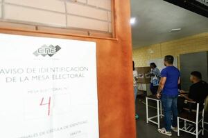 Rectora electoral venezolana recuerda la prohibición de publicar encuestas o resultados - Mundo - ABC Color