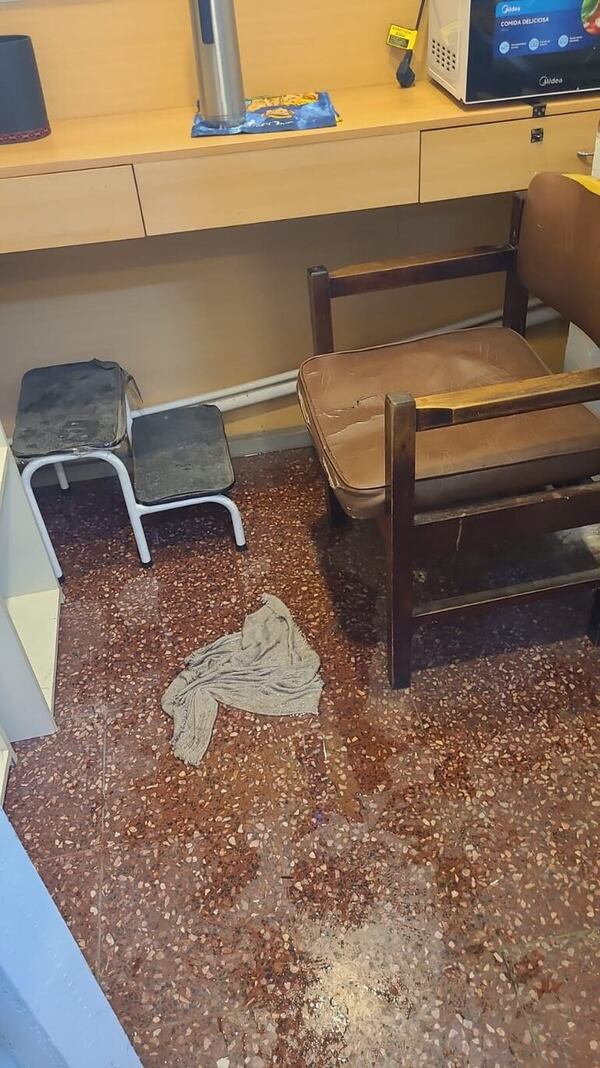 Dispensario municipal atiende “entre cloacas” - Nacionales - ABC Color