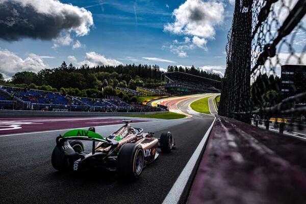 FIA Fórmula 2-GP de Bélgica: Joshua remonta diez posiciones - ABC Motor 360 - ABC Color
