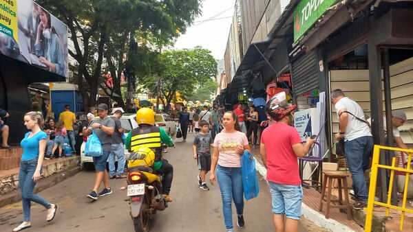 DNIT descarta modificaciones al nuevo Régimen de Turismo, pese a reclamos - La Clave