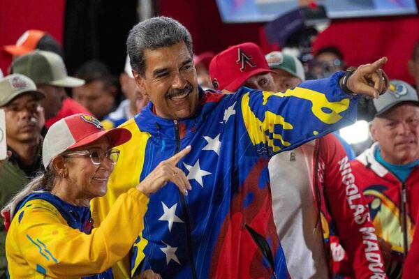 Venezuela: Occidente espera transparencia en el recuento, mientras China, Rusia e Irán felicitan a Maduro - Mundo - ABC Color