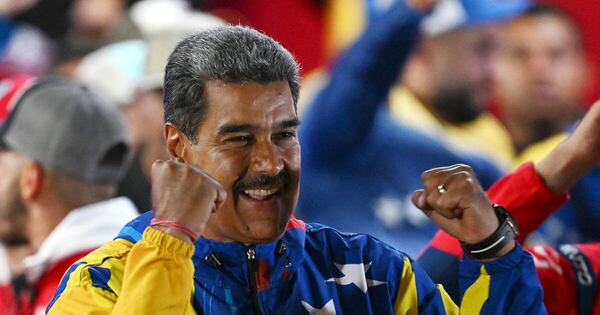 La Nación / Venezuela: declaran a Maduro ganador, pero desde la oposición denuncian fraude
