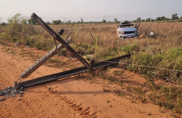 Vuelco en camino interno de estancia deja un muerto en Amambay - Noticiero Paraguay