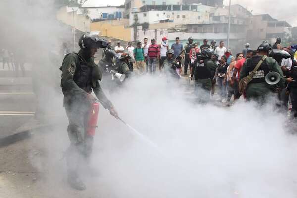 Cacerolas retumban en Caracas contra proclamación de Maduro - Mundo - ABC Color