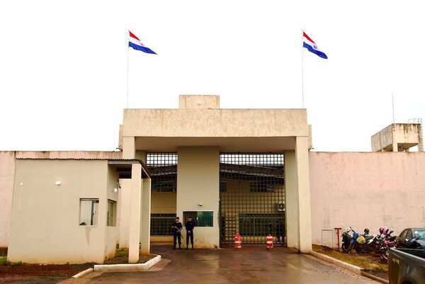 AUDIO: Amotinamiento en el nuevo centro de reinserción de Minga Guazú - Periodísticamente - ABC Color