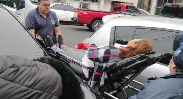 Video: pacientes con cáncer se descompensan frente al Ministerio de Salud - Nacionales - ABC Color