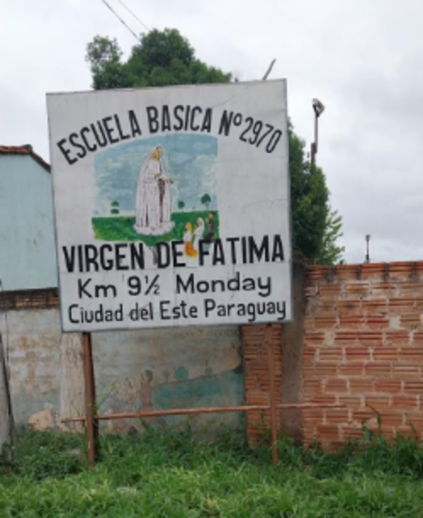 CDE: Padres tomaron institución educativa y exigen mantener rubro docente - Portal Digital Cáritas Universidad Católica
