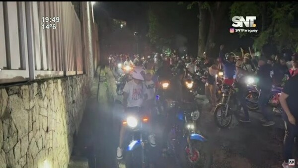 Jornada de protestas y disturbios - SNT