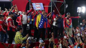 El chavismo convoca "a todas las fuerzas del pueblo" a "grandes marchas" en Venezuela