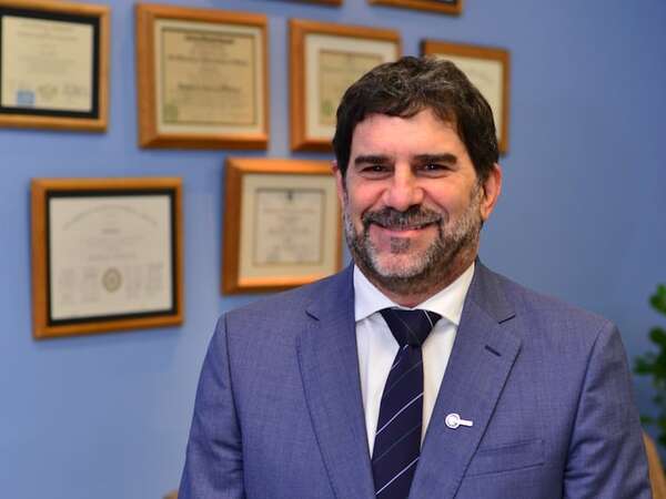 Director del Incan presentó renuncia ante protestas de pacientes oncológicos - Nacionales - ABC Color