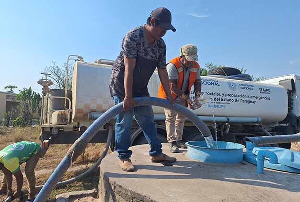 Itaipú contribuye con agua y alimentos para combatir los efectos de la sequía en el Chaco | DIARIO PRIMERA PLANA