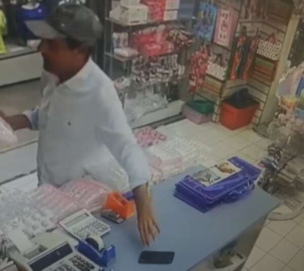 Video: con casi una docena de antecedentes es detenido un delincuente que operaba en zona del Mercado 4 de Asunción - Policiales - ABC Color