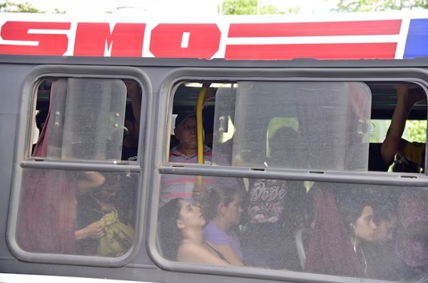 Reforma del transporte público genera tensiones entre gremios y gobierno