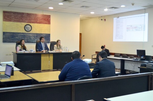 Defensa de Óscar González Chaves afirma que el 100% de su patrimonio en dólares es lícita - Judiciales.net