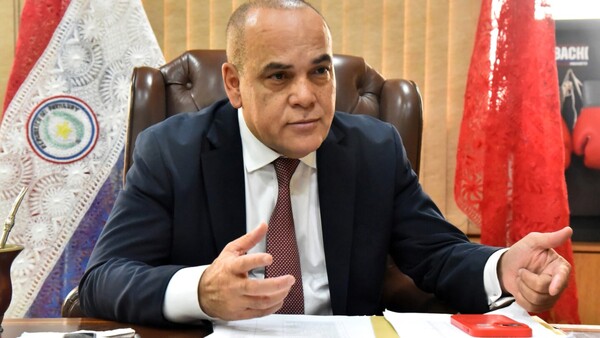 Bachi Núñez justifica desvinculaciones del Senado: "Todos los concursos fueron un fraude"