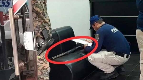 ¡Insólito!: Salió tan apurado de un atraco que se olvidó el arma que llevó