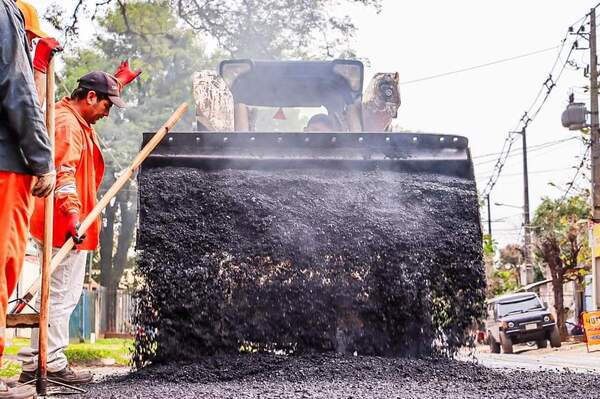 Sumarian a obreros por venta de asfalto de la Municipalidad •